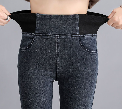 Calça Jeans Skinny com Cintura Alta