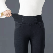 Calça Jeans Skinny com Cintura Alta